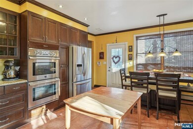 220 Webster Ave, Lyndhurst, NJ 07071 - photo 4