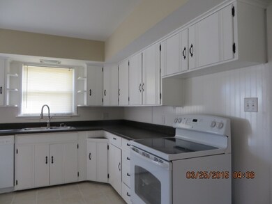 203 Olive Dr, Princeton, IN 47670 - photo 4