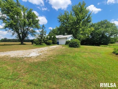 10554 State Route 142, Mount Vernon, IL 62864 - photo 3