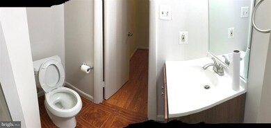 11647 Summer Oak Dr, Germantown, MD 20874 - photo 2