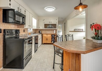 19 Harold St, Worcester, MA 01604 - photo 7