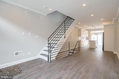 2051 Fernon St, Philadelphia, PA 19145 - photo 3