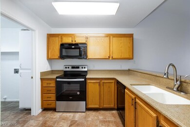 1800 Edmond St unit 210, Las Vegas, NV 89146 - photo 6