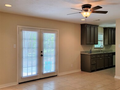 1239 W Donovan St, Houston, TX 77091 - photo 6