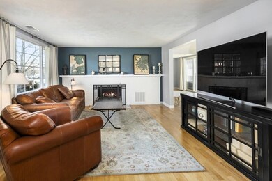 7 Waring Rd, Natick, MA 01760 - photo 2