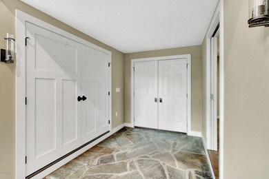 122 Broadmoor Dr, Hawley, PA 18428 - photo 6