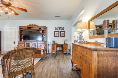 411 W Ash St, Celina, TX 75009 - photo 5