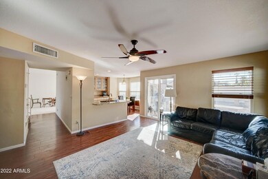 1735 E Berhend Dr-2