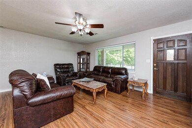 39 Valley Dr, Farmington, AR 72730