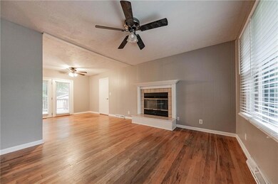 2627 Belle Crest Dr, Lawrence, KS 66046 - photo 6