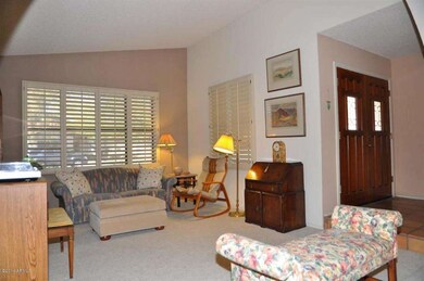 Living Room2