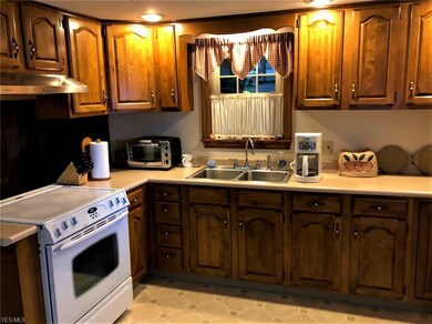 1776 Walnut St, Coshocton, OH 43812 - photo 5