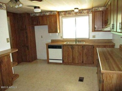 023-287951 - Kitchen (1)