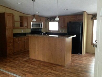 17 Hillside Dr, Mapleville, RI 02839 - photo 2