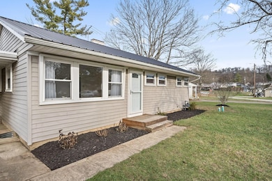 24 Northfork Dr, Chillicothe, OH 45601 - photo 2