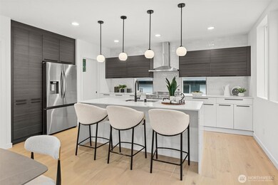 12011 36th Ave NE, Seattle, WA 98125 - photo 5