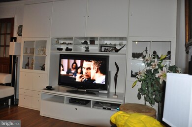 211 Patrick St SW, Vienna, VA 22180 - photo 4