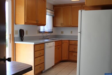 615 SW 56th St, Corvallis, OR 97333 - photo 6