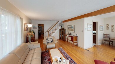 809-9th-St-Living-Room
