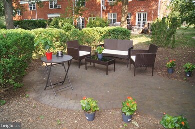 3243 Martha Custis Dr, Alexandria, VA 22302 - photo 6