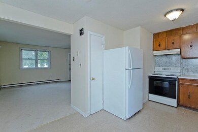 111 Parallel St unit 113, Springfield, MA 01104 - photo 6