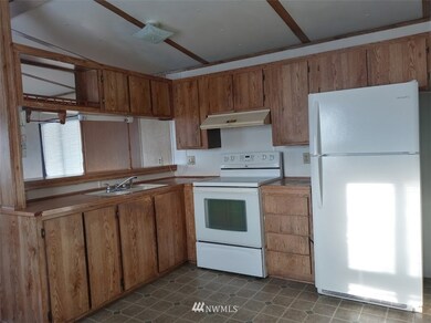 2500 State Highway 28 S unit 47, East Wenatchee, WA 98802 - photo 5