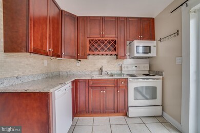 6402 Medwick Dr, Hyattsville, MD 20783 - photo 7