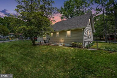 136 Locust Ln, Annapolis, MD 21403 - photo 2