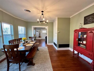 211 S Grand Ave, Gainesville, TX 76240 - photo 7