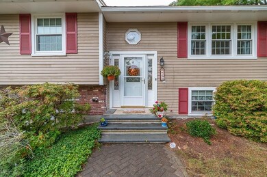 4 Edge St, Ipswich, MA 01938 - photo 2