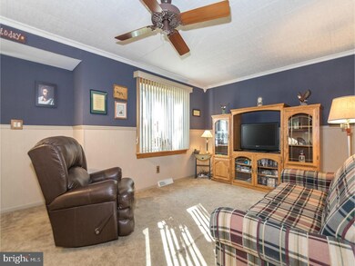 154 Rice Dr, Morrisville, PA 19067 - photo 7