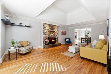 2836 Thornbriar Rd unit V, Atlanta, GA 30340 - photo 4