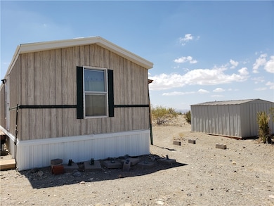 15693 N Jesmond Dr, Dolan Springs, AZ 86441 - photo 4