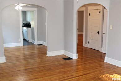 1930 Farnam St, Davenport, IA 52803 - photo 2