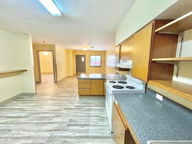 303 Emmett St, Scranton, PA 18505 - photo 2