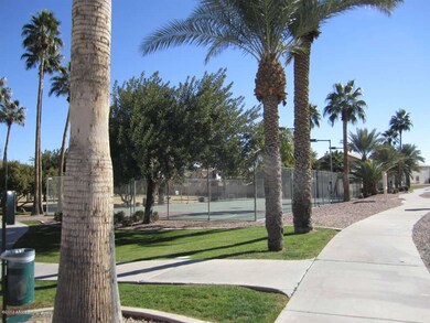 jogging path, green belt, tennis court 3