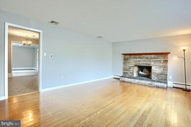 303 Shepherdstown Rd, Mechanicsburg, PA 17055 - photo 6