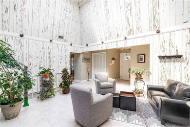 4045 45th St, Des Moines, IA 50310 - photo 4