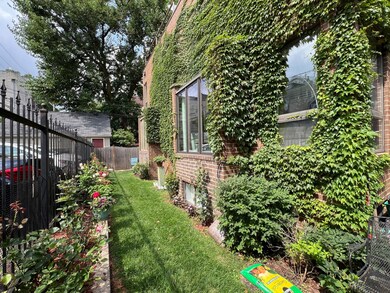 2644 N Wayne Ave unit E, Chicago, IL 60614 - photo 2