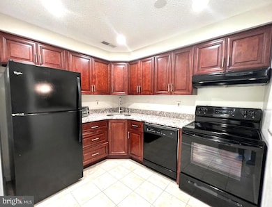 5220 Ravens Crest Dr, Plainsboro, NJ 08536 - photo 5