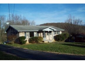 1507 Valley View Dr, Johnson City, TN 37601 - photo 2
