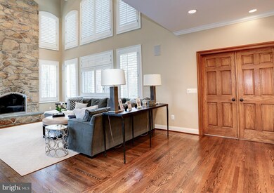 9325 Sprinklewood Ln, Potomac, MD 20854 - photo 5