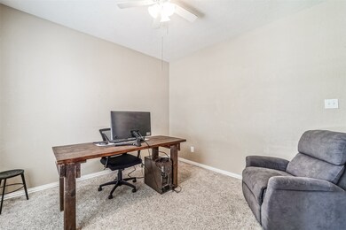 1527 Allison St, Alvin, TX 77511 - photo 3