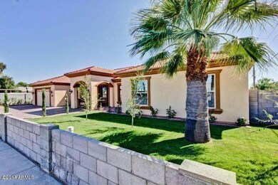 1111 W Superstition