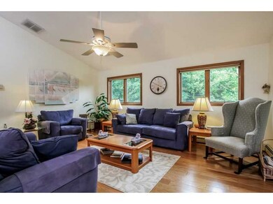 7 Bow St, Jamestown, RI 02835 - photo 4