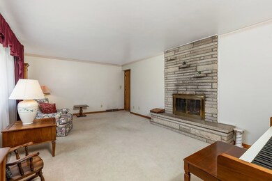 1566 Chillicothe St, Obetz, OH 43207 - photo 3