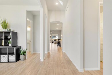 8563 Bronzegate Trail, Frisco, TX 75034 - photo 5