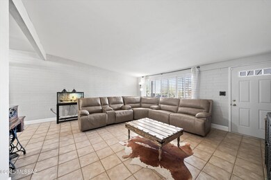 06-Living Area