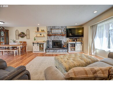 1200 Bexhill St, West Linn, OR 97068 - photo 2