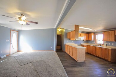 14090 P Rd, Mayetta, KS 66509 - photo 6